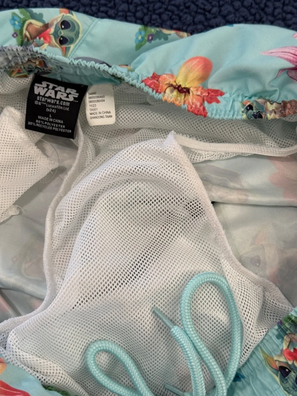 Star Wars Men Mandalorian Swim Trunks Shorts Sz lg Grogu Baby Yoda Blue Tropical
